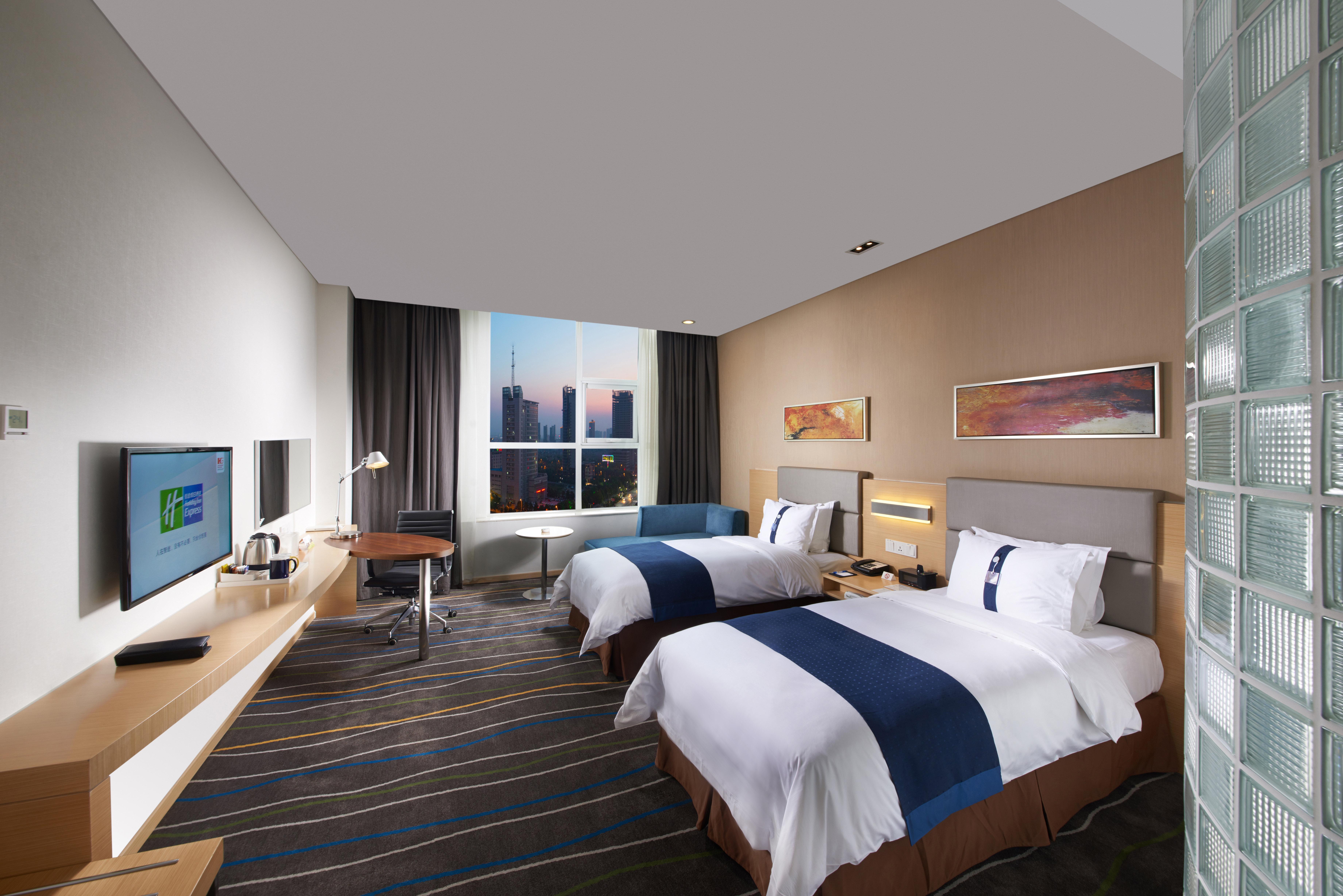 Holiday Inn Express Luoyang City Center By Ihg Exterior photo