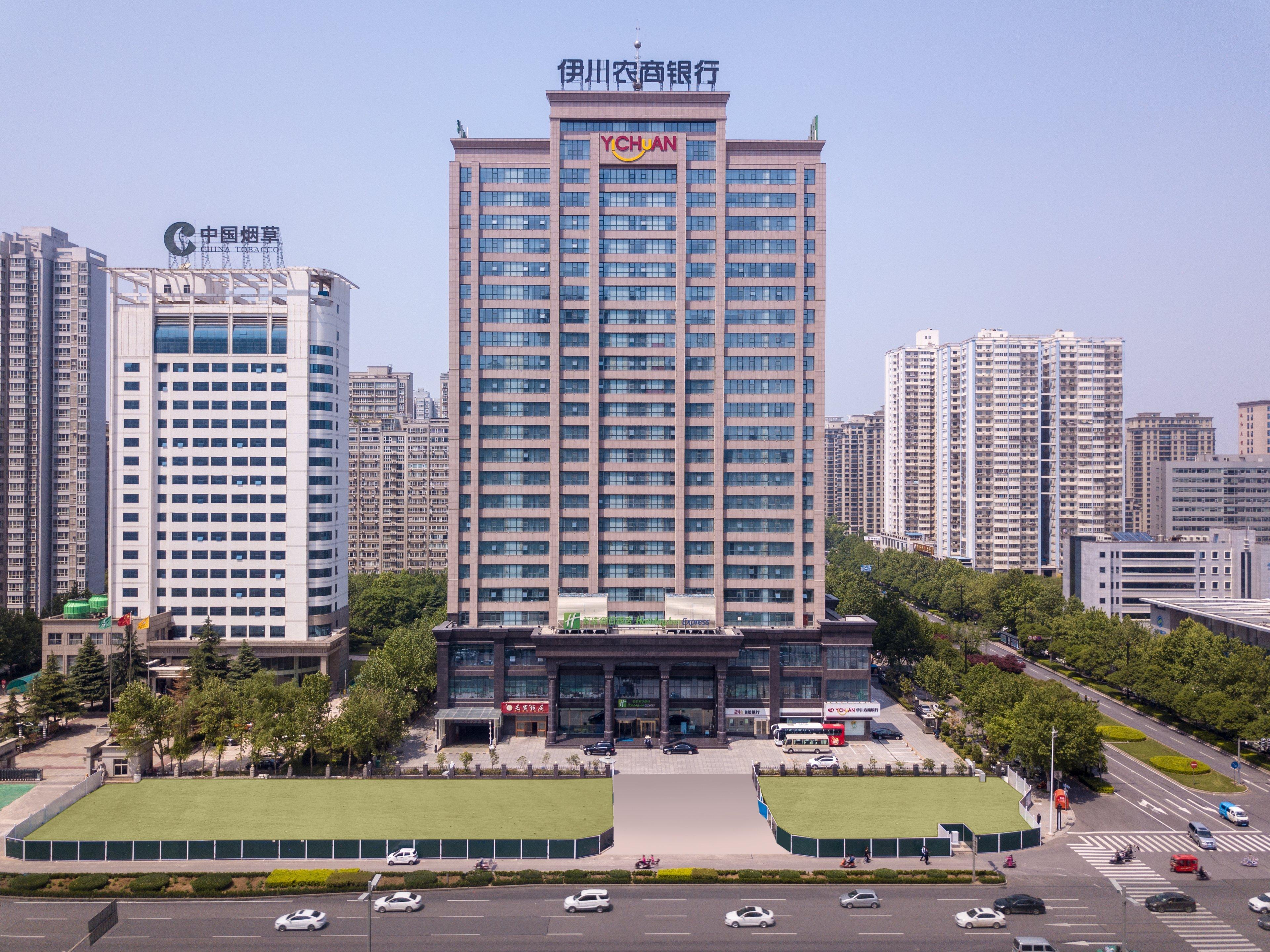 Holiday Inn Express Luoyang City Center By Ihg Exterior photo