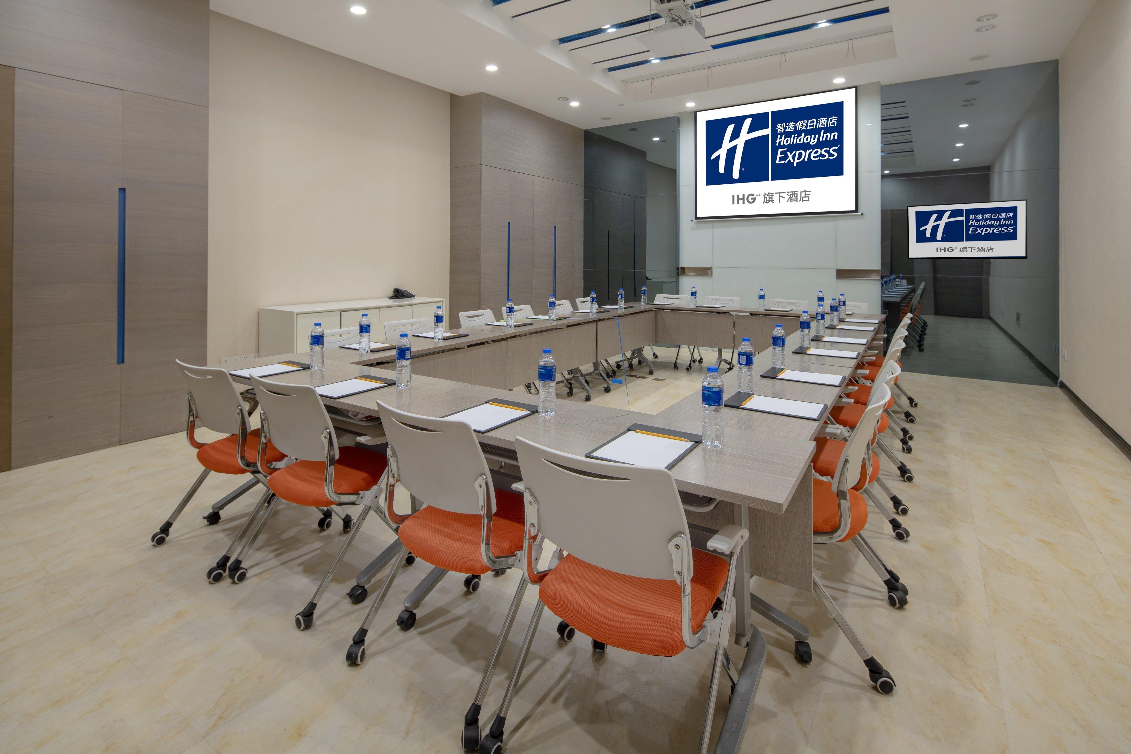 Holiday Inn Express Luoyang City Center By Ihg Exterior photo