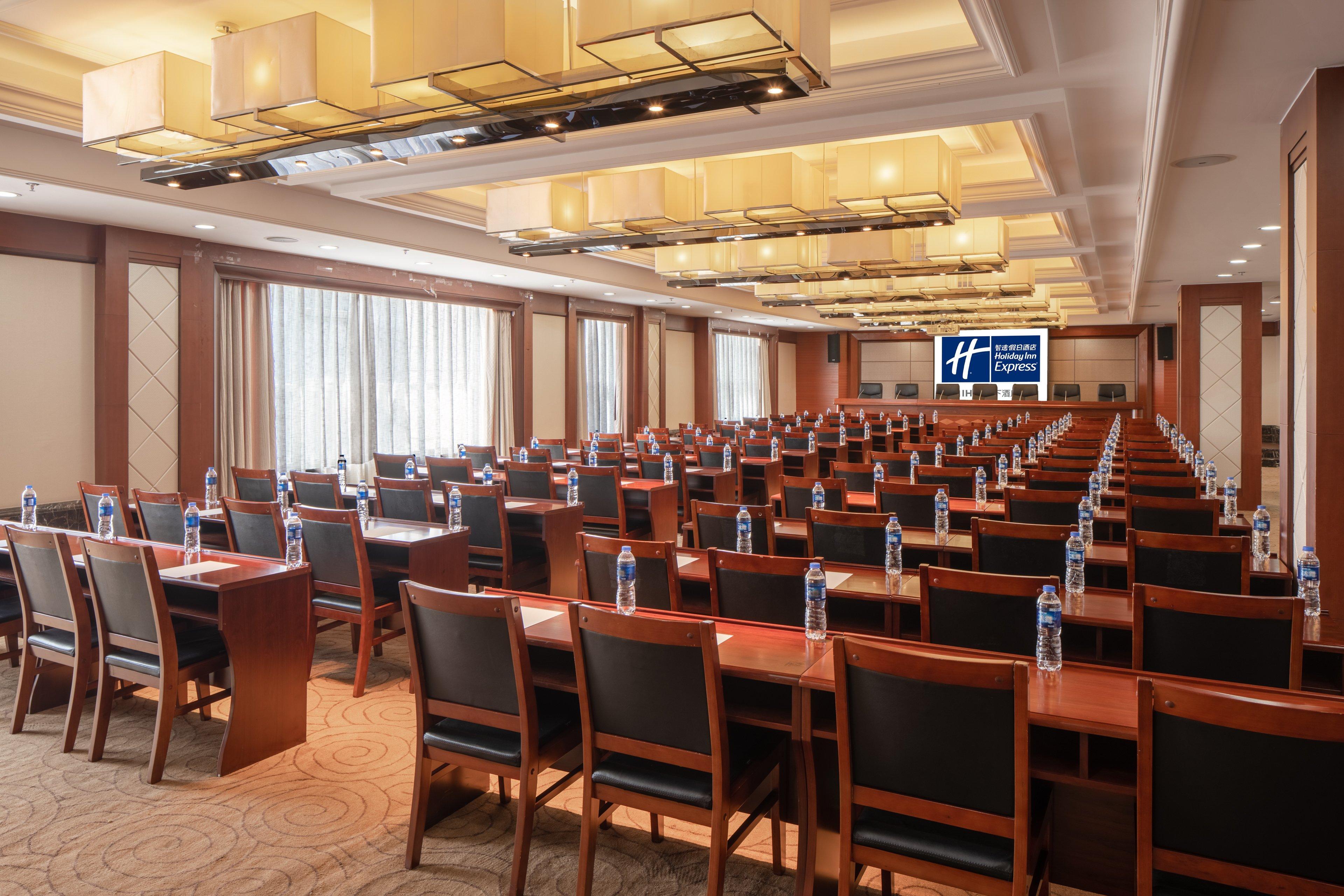 Holiday Inn Express Luoyang City Center By Ihg Exterior photo